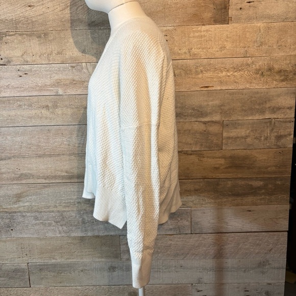 Gap for good women’s white knit open cardigan sweater in size medium - Picture 4 of 9